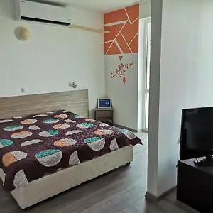 https://clara-sea-view.burgashotels.net
